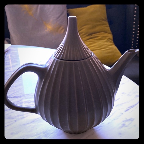 Jonathan Adler Other - Jonathan Adler camouflage green fluted tea pot